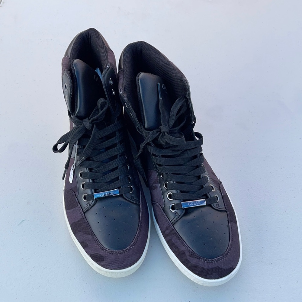 Guess men’s shoes